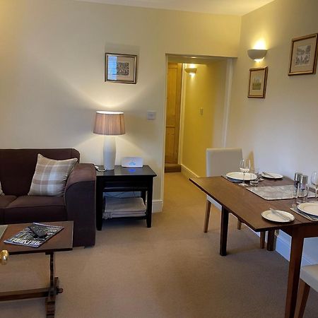 Ground Floor Garden Cottage, Near Stonehenge Shrewton المظهر الخارجي الصورة