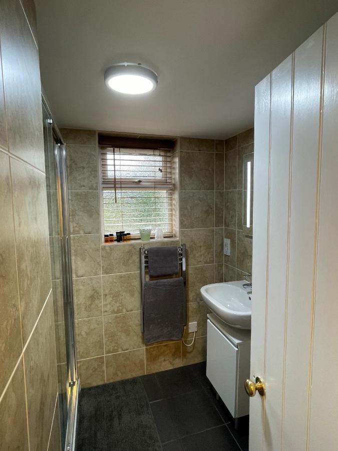 Ground Floor Garden Cottage, Near Stonehenge Shrewton المظهر الخارجي الصورة